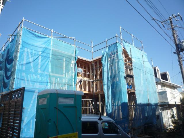 Local appearance photo. Local (11 May 2013) Shooting