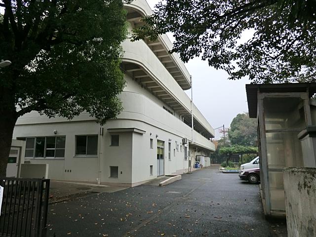 Primary school. 467m to Yokohama Municipal Nishiterao Elementary School