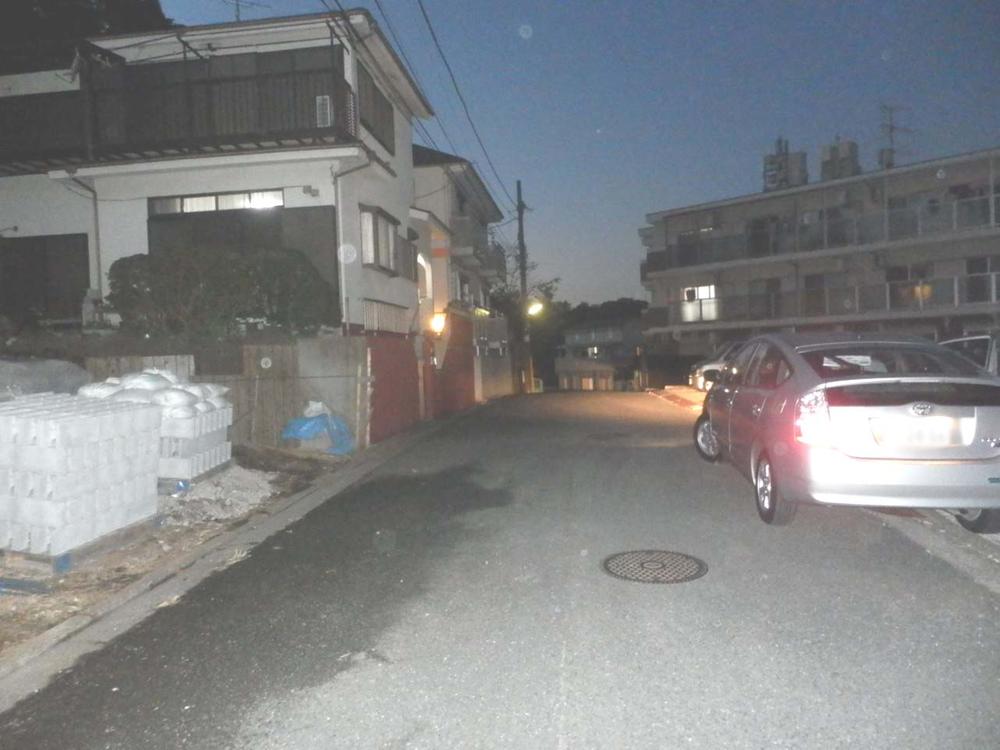 Local photos, including front road. Local (11 May 2013) Shooting