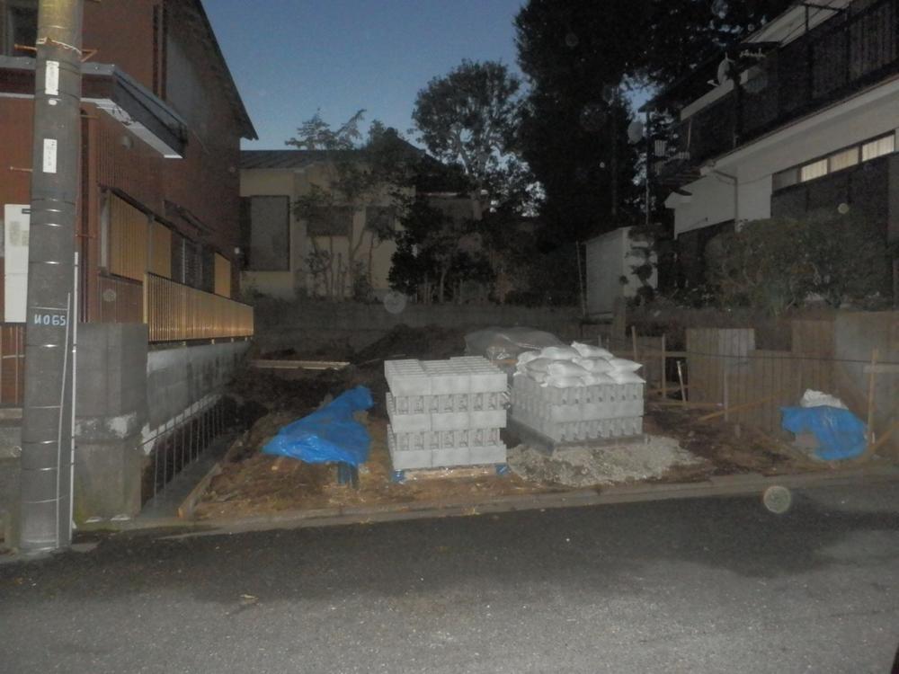 Local appearance photo. Local (11 May 2013) Shooting