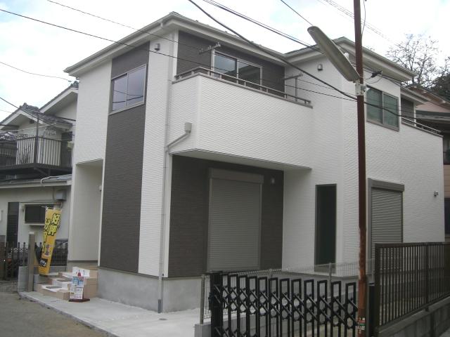 Local appearance photo. A modern two-story impression, Functions of enhancement 4LDK, We are also conscious of course housed rich, easy-to-use. 