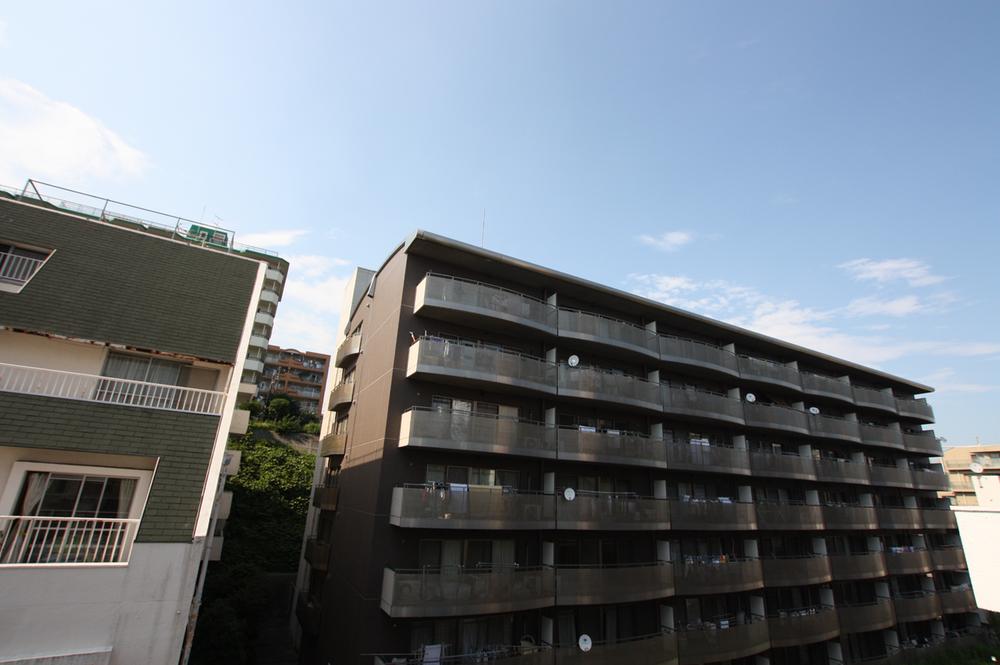 View photos from the dwelling unit