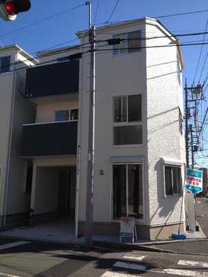 Local appearance photo. Exterior (2013 November shooting)