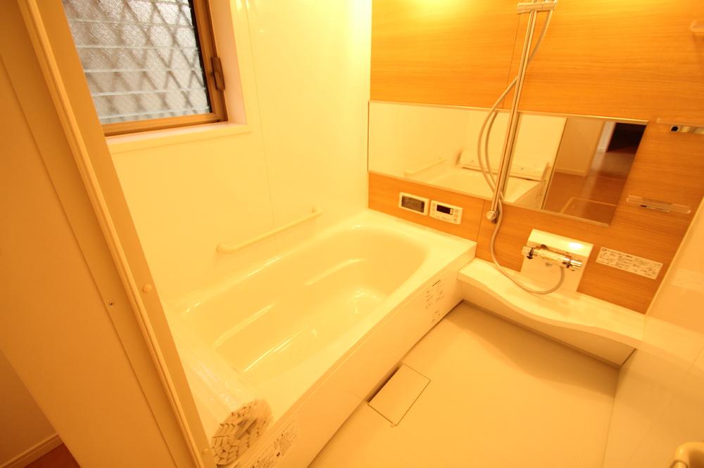 Same specifications photo (bathroom)
