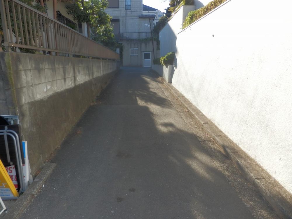 Local photos, including front road. Local (2013. November) Shooting