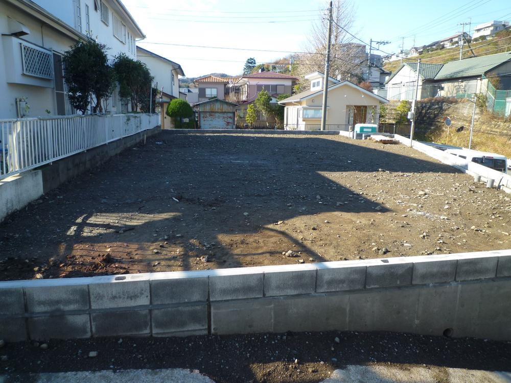 Local appearance photo. Attractive site, which is also the total building garden part. 