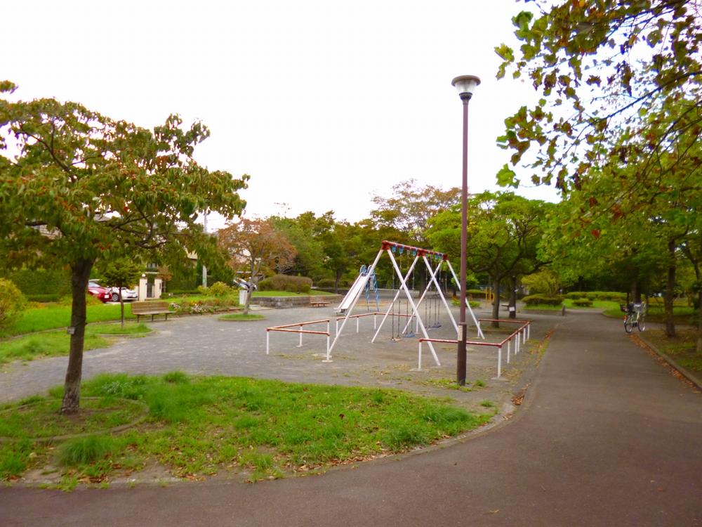 park. Noukendai East Park up to 80m