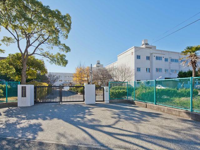 Junior high school. Yokohama 400m to stand Kanazawa junior high school