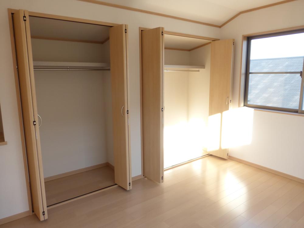 Receipt. B Building Indoor (December 12, 2013) Shooting Plenty of storage