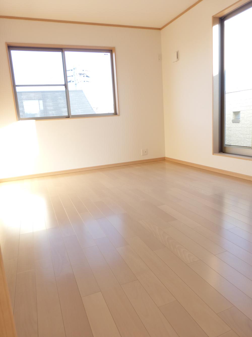 Non-living room. B Building Indoor (December 12, 2013) Shooting Day is good