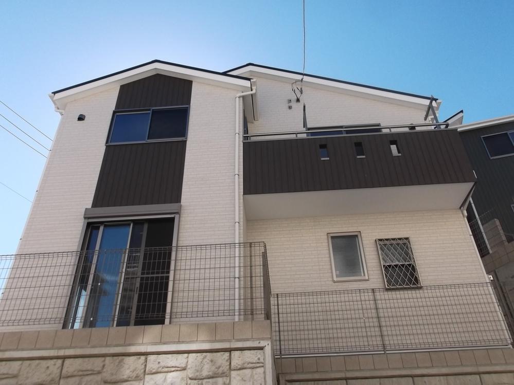 Local appearance photo. local