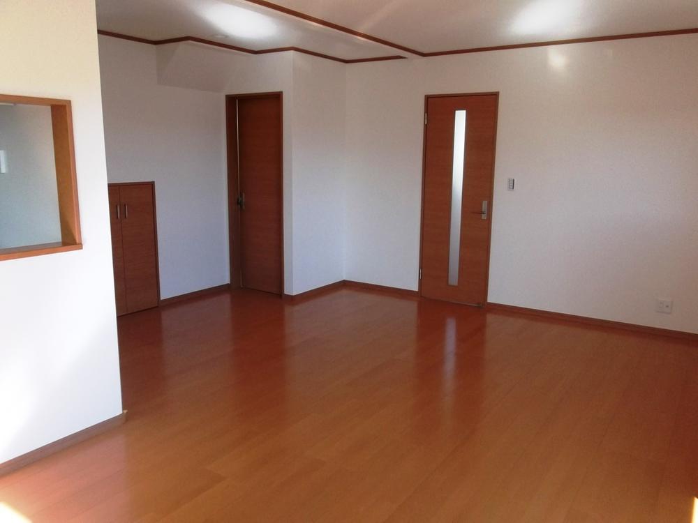 Living. Living-dining