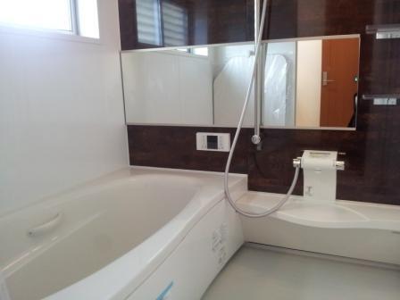 Bathroom. Indoor (April 2013) Shooting