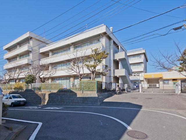 Primary school. To Yokohama Municipal Takafunedai Elementary School 480m Yokohama Municipal Takafunedai Elementary School Distance 480m