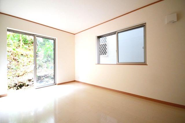 Other introspection. B Building Master Bedroom