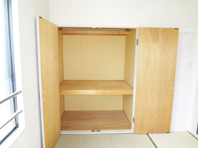 Receipt. Japanese-style room has storage of closet size (* ^ _ ^ *)