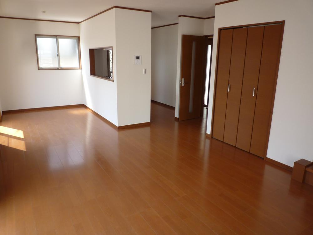 Living. Building A Living 19.1 Pledge of LDK of leeway, Popular face-to-face kitchen