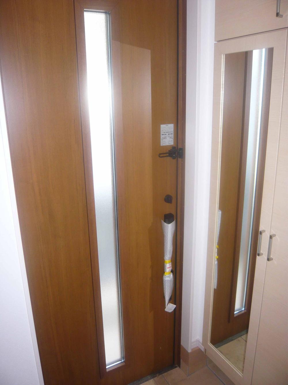 Entrance. Local (12 May 2013) Shooting