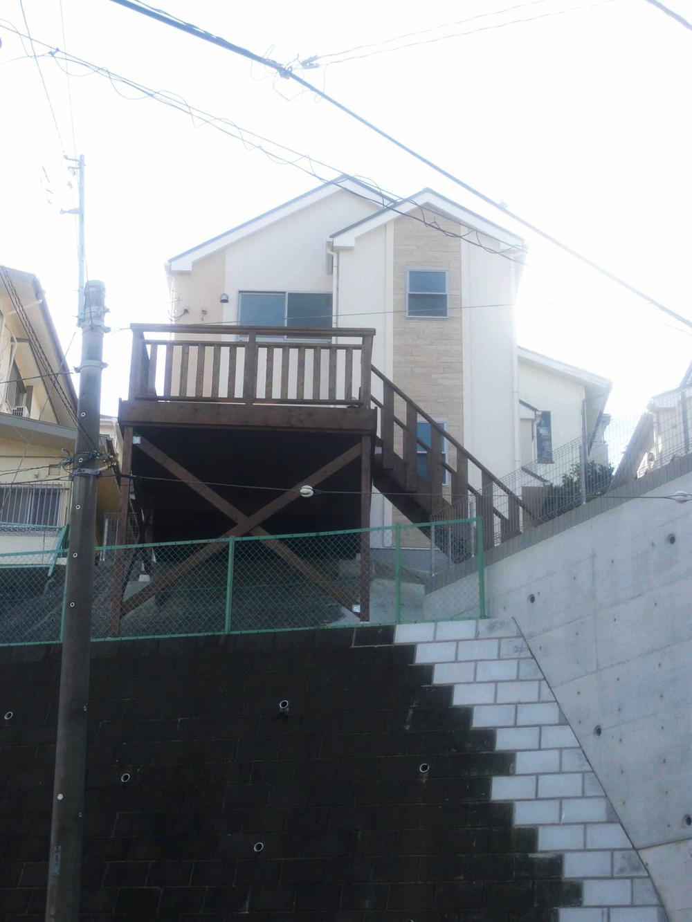 Local appearance photo. Local (12 May 2013) Shooting