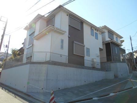 Local appearance photo. Local (12 May 2013) Shooting