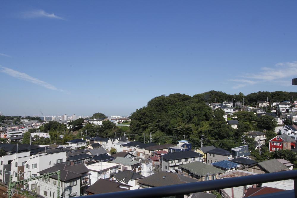 View photos from the dwelling unit. View from local (September 2013) Shooting