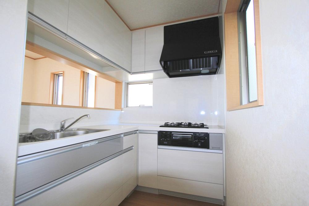 Kitchen. 1 Building room (September 2013) Shooting