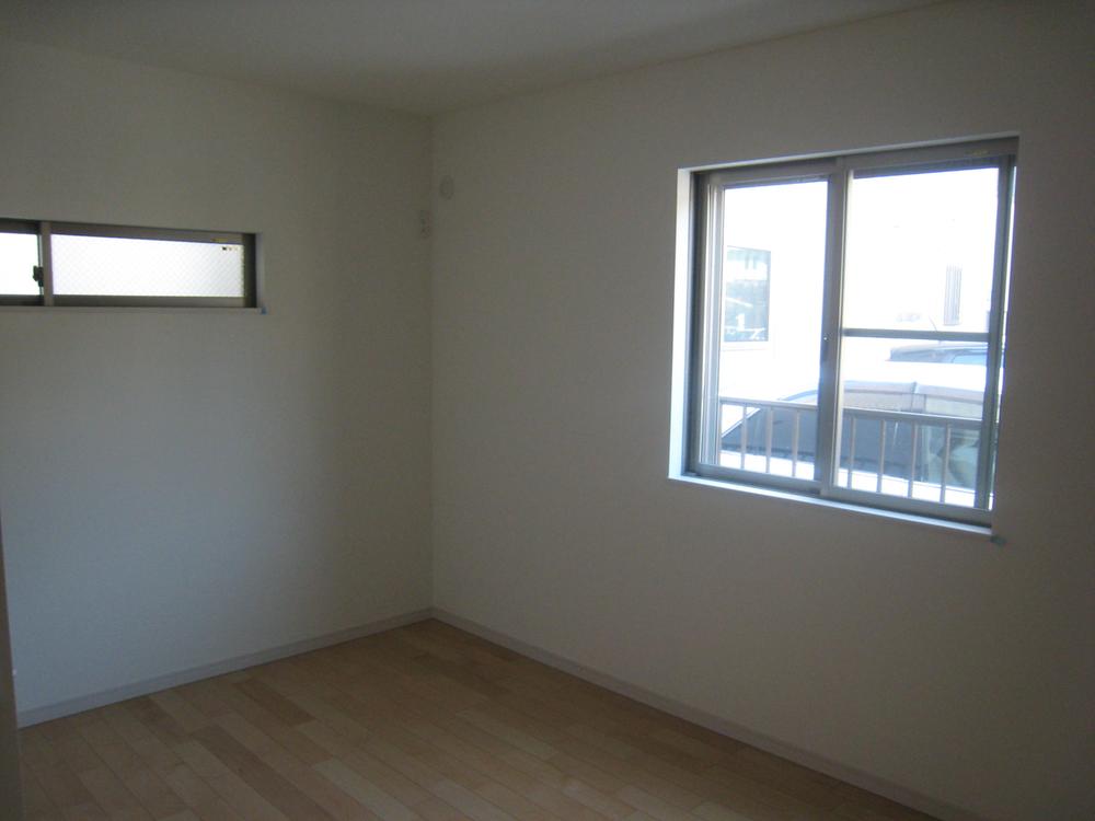 Non-living room. Indoor (11 May 2013) Shooting