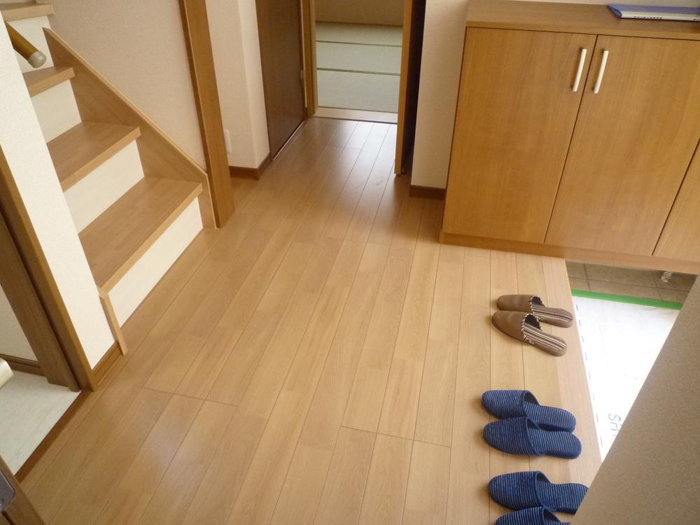 Entrance. Fine entrance is very wide space.