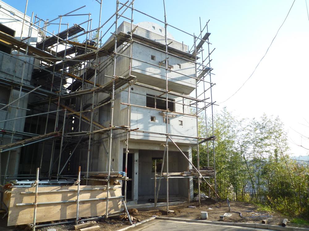 Local appearance photo. H Building Local (January 2013) Shooting