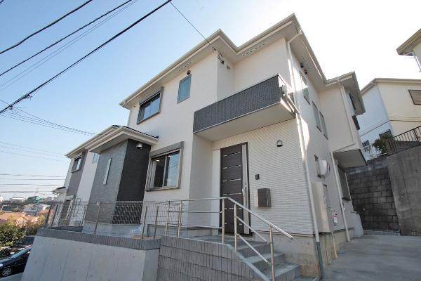 Local appearance photo. Building A