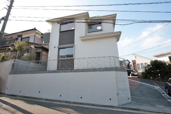 Local appearance photo. Building B