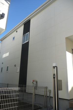 Local appearance photo. Local (12 May 2013) Shooting