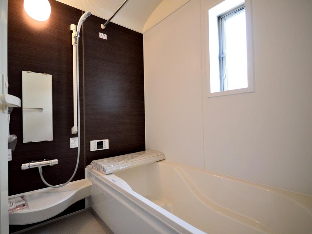 Same specifications photo (bathroom). Same specifications