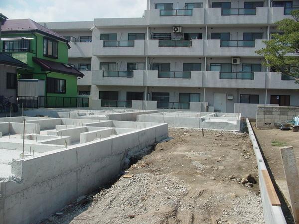 Local appearance photo. Local (10 May 2013) Shooting