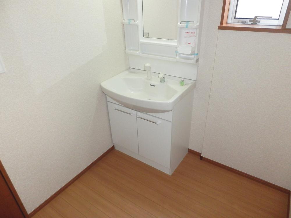 Same specifications photos (Other introspection). The company specification example