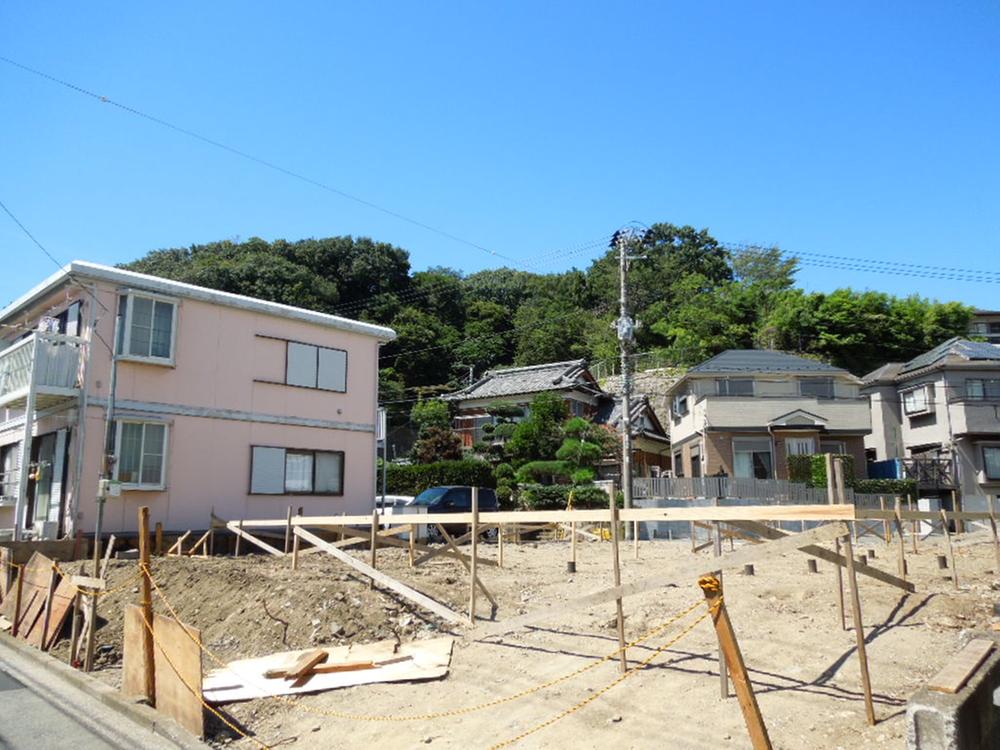 Local photos, including front road. Local (September 2013) Shooting