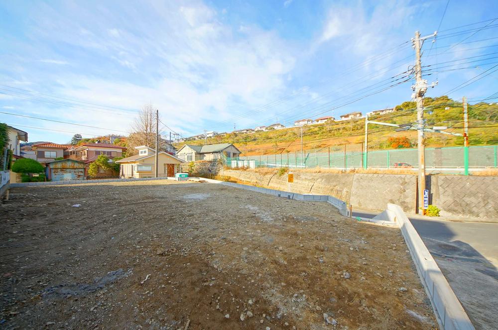 Other local. Local (12 May 2013) Shooting, The surroundings are rich natural environment. 