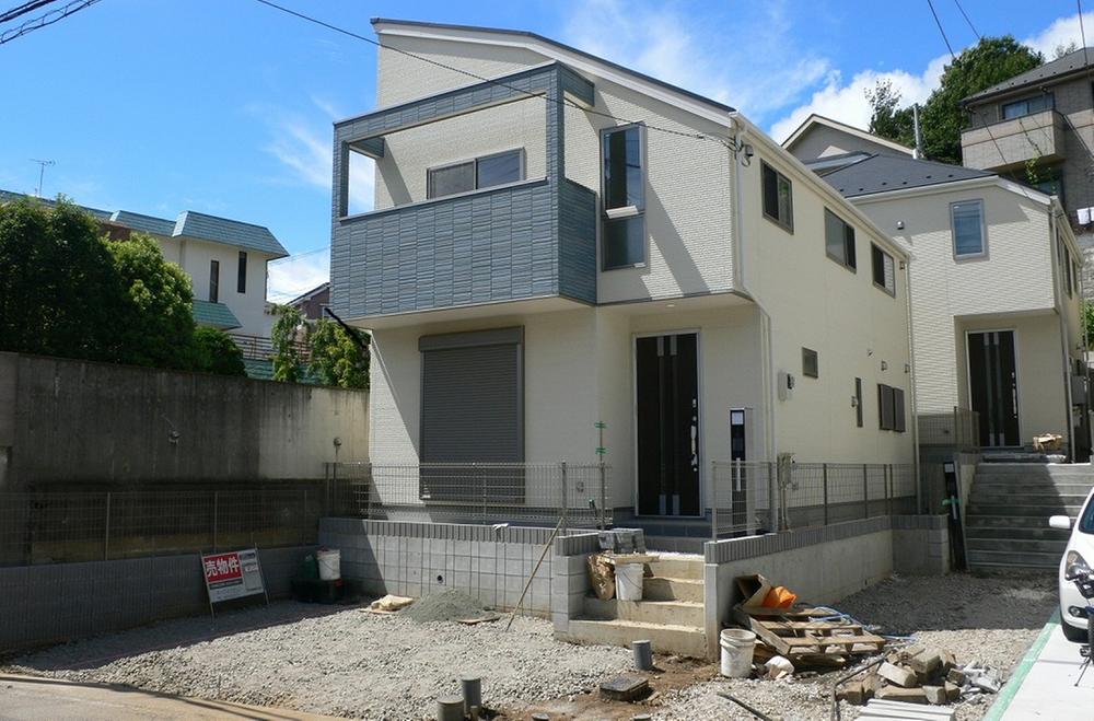 Same specifications photos (appearance). (C Building) same specification