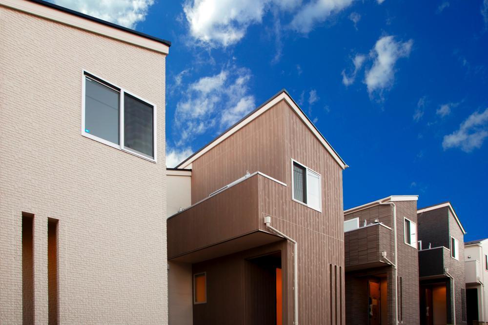 Local appearance photo. Finally 36 House of streets is completed. It offers also serves as the perfect living environment to the child-rearing! For more information, please contact us.