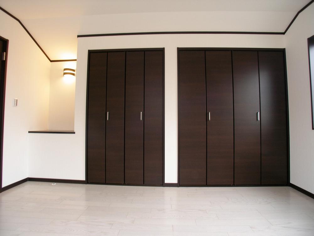 Non-living room. The main bedroom is a lot storage, It is with lighting!