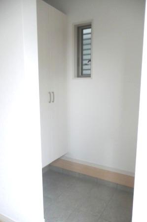 Receipt. Shoes cloak