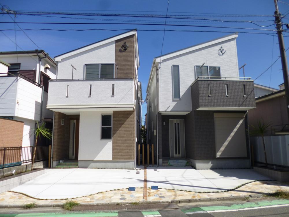 Local appearance photo. It will be on the right side.