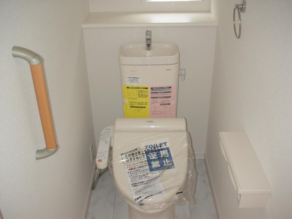 Same specifications photos (Other introspection). Washlet equipped with built-in toilet facilities. 