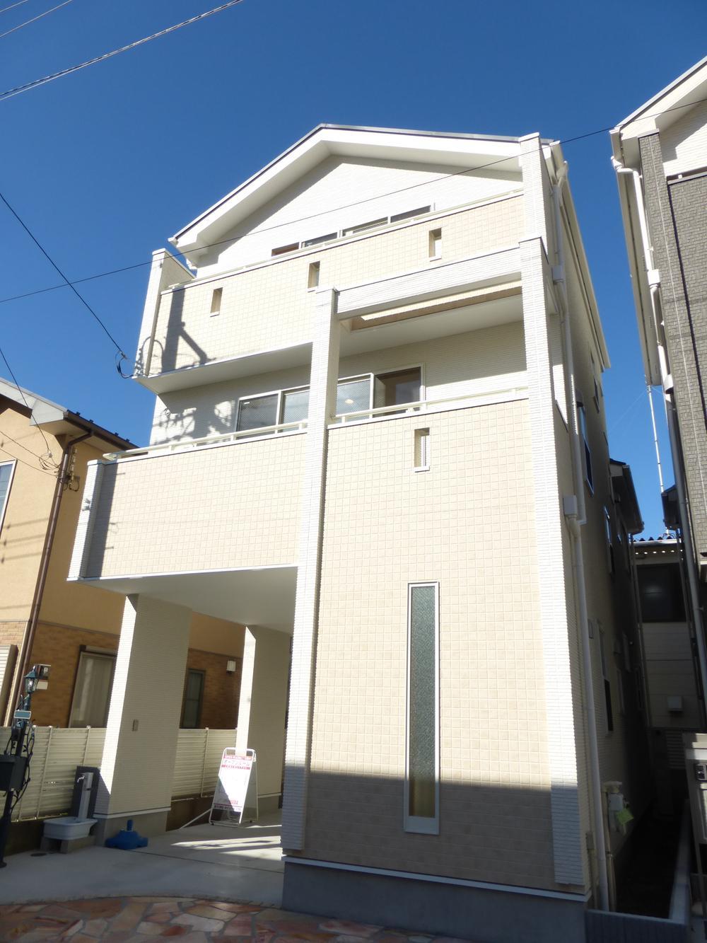 Local appearance photo. A Building Local (December 12, 2013) Shooting