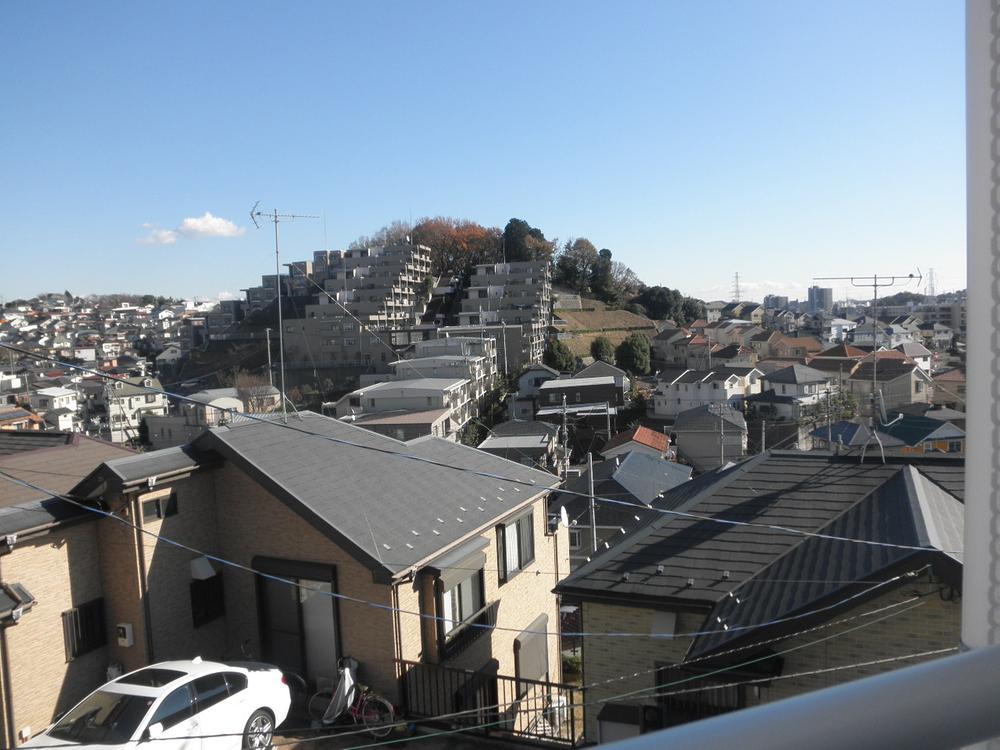 View photos from the dwelling unit. Western-style 6 Pledge from the southeast direction landscape (December 12, 2013) Shooting