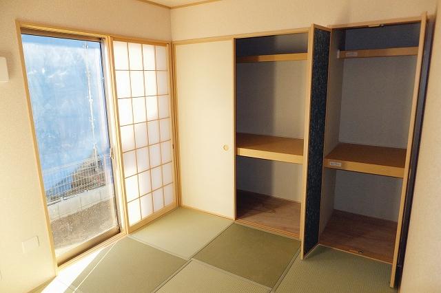 Receipt. 1 Building Indoor (November 22, 2013) Shooting