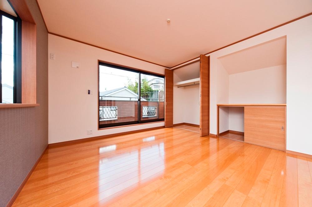 Non-living room. Installing the housing that was rich in each room