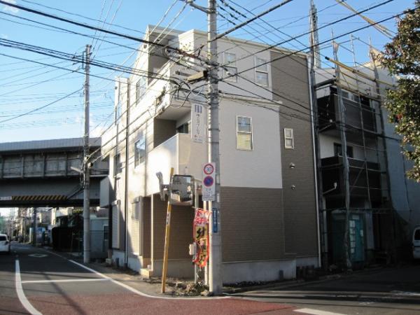 Local photos, including front road