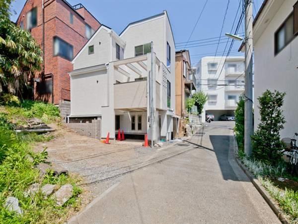 Local appearance photo