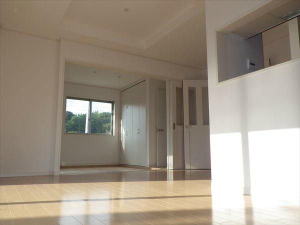 Living. Living (14.4 Pledge) is also Japanese-style room in the back